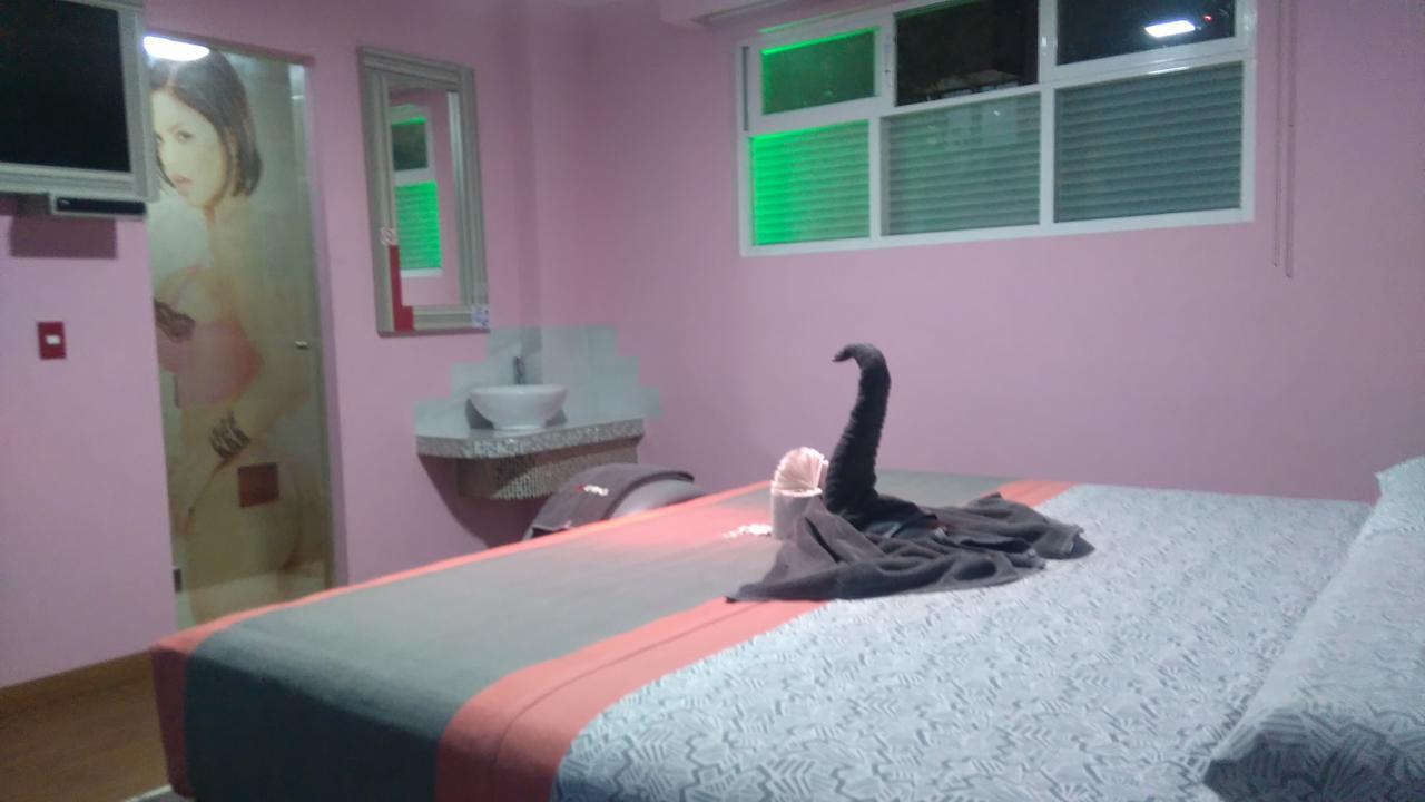 Hotel H - Eco Adults Only Мехіко Екстер'єр фото